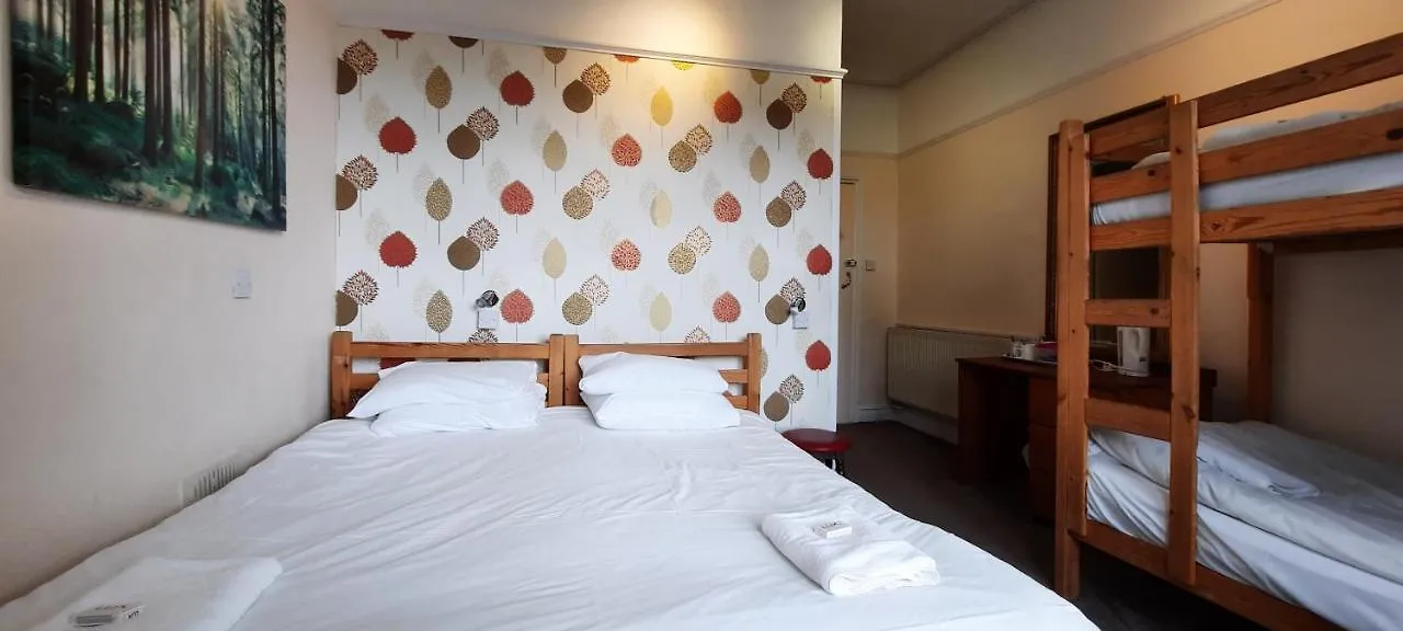 Bed & Breakfast Dolphins Hotel Bournemouth